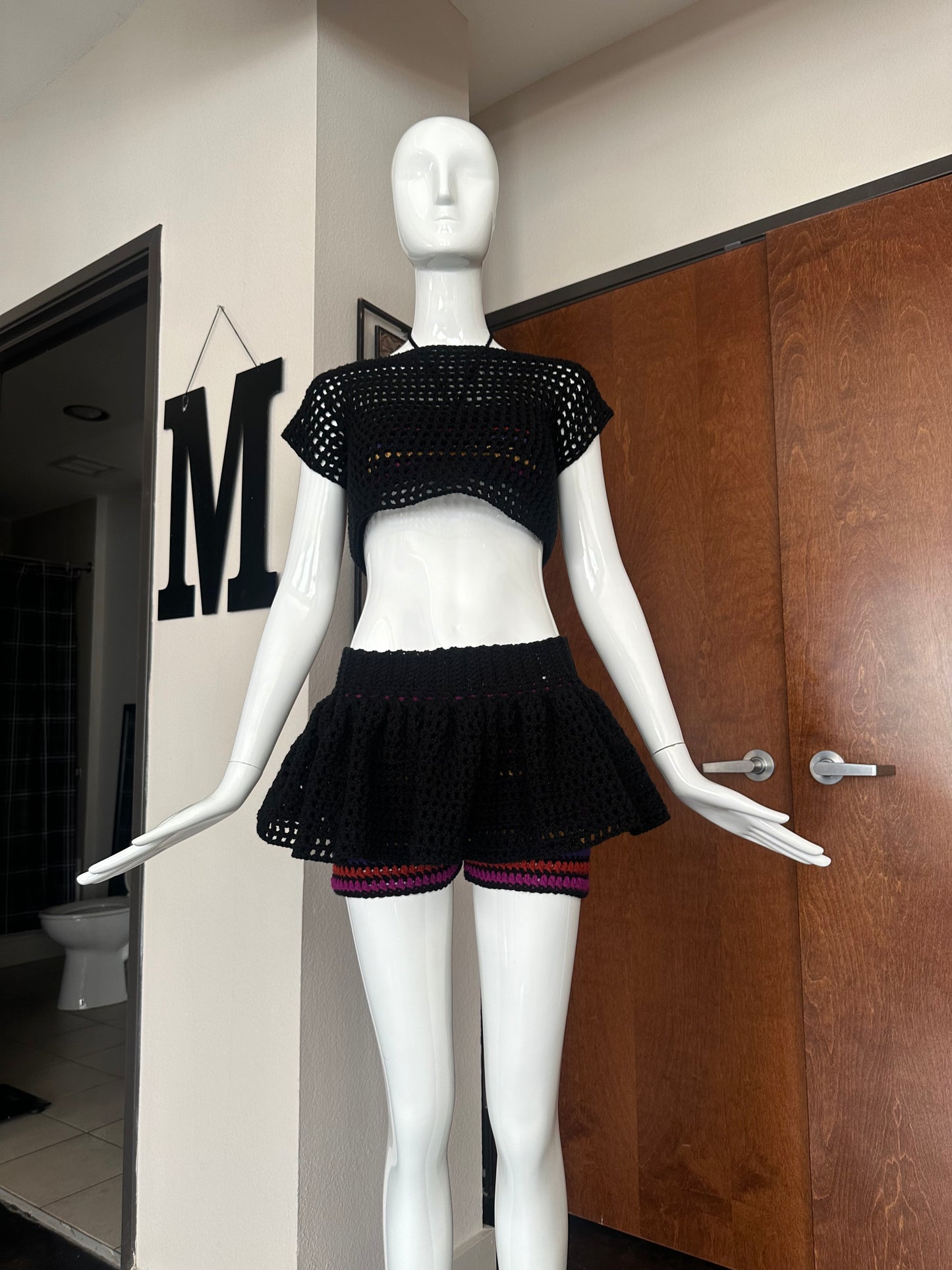 Black liquor skirt set
