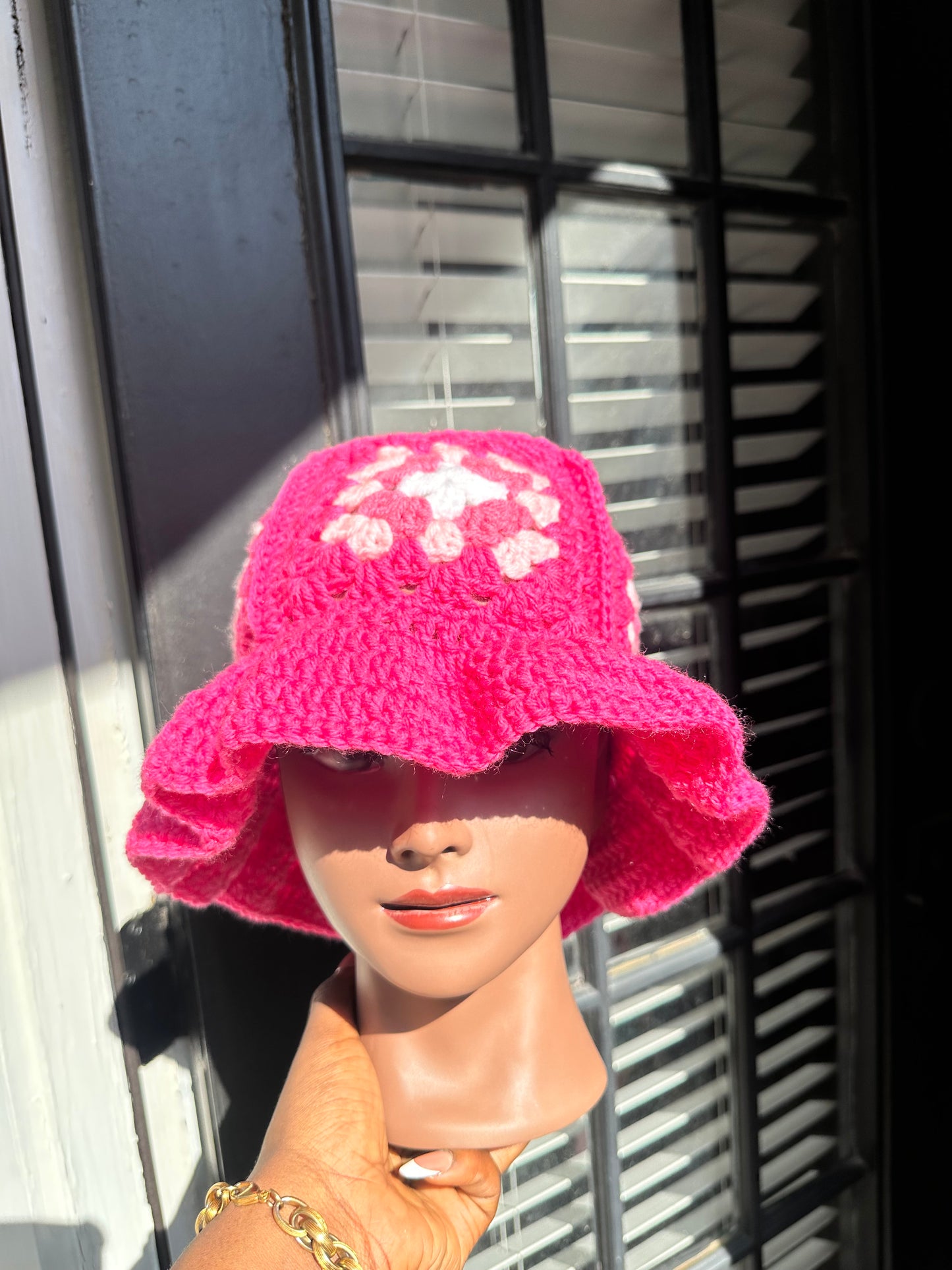 Pink Roses bucket hat